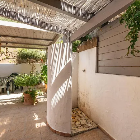 Casa De Dinu Hébergement de vacances SantʼAnna Arresi