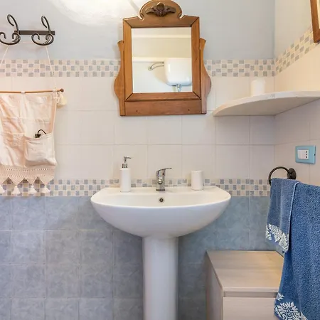 Holiday home Casa De Dinu *